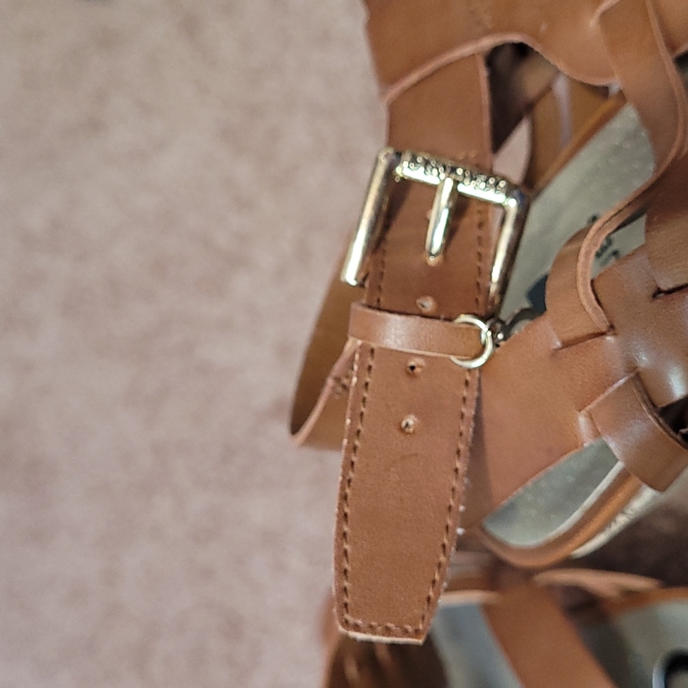 Sandals - Picture 5 of 8